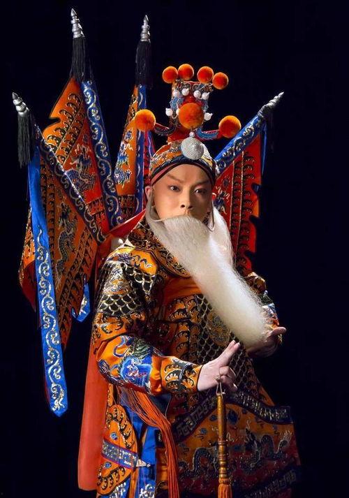 京剧演员谭正岩结婚,传承京剧艺术新篇章